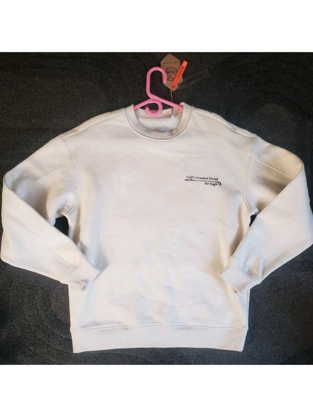 Free Planet Relaxed Fit White Crewneck Size L 'Golfs Greatest Drink For Eagle'